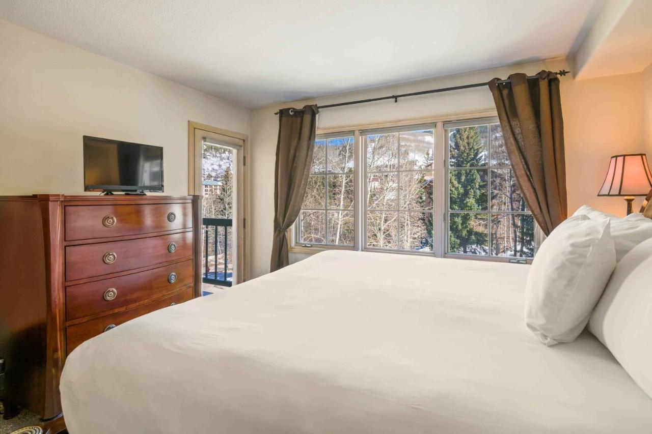 Borders Lodge By East West Hospitality Beaver Creek Exteriör bild