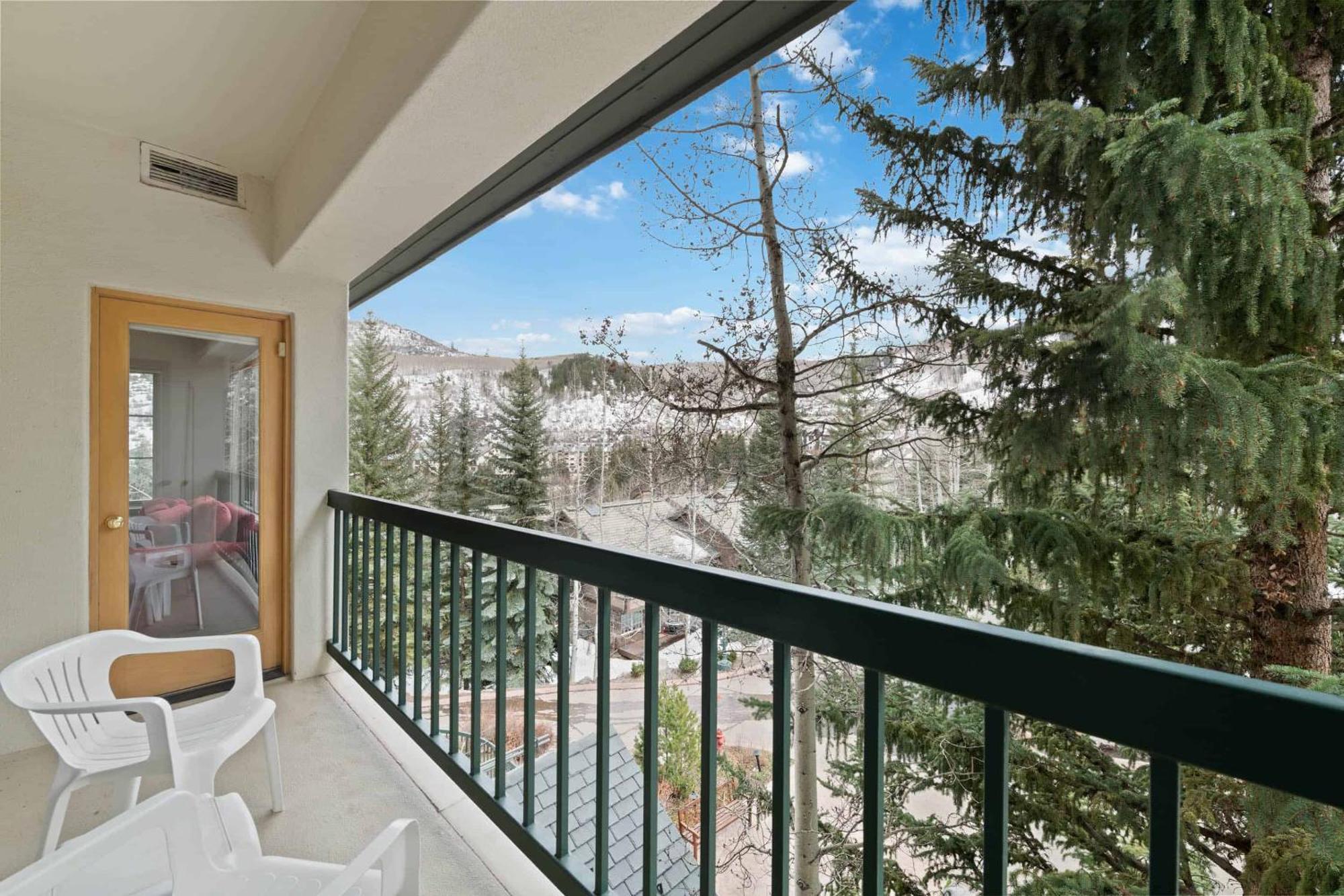 Borders Lodge By East West Hospitality Beaver Creek Exteriör bild