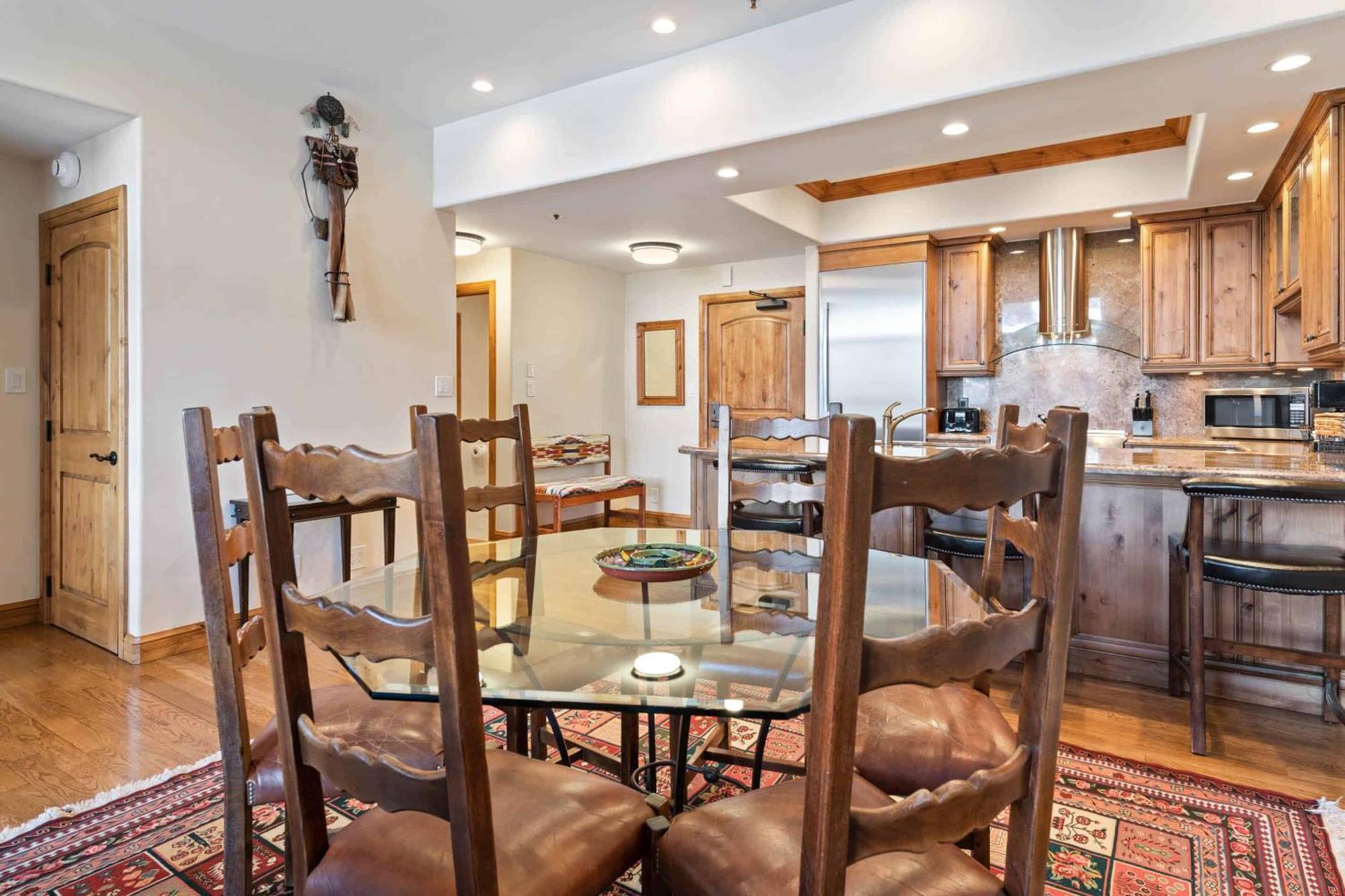 Borders Lodge By East West Hospitality Beaver Creek Exteriör bild